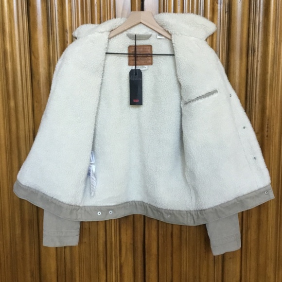 New Levi’s Premium Men’s Corduroy Trucker Jacket - Picture 4 of 12